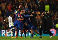 BARCELONA, SPAIN - MARCH 08:  Lionel Messi,Sergio Roberto and Luis Suarez of Barcelona celebrate on the final whistle during the UEFA Champions League Round of 16 second leg match between FC Barcelona and Paris Saint-Germain at Camp Nou on March 8, 2017 in Barcelona, Spain.  (Photo by Laurence Griffiths/Getty Images)